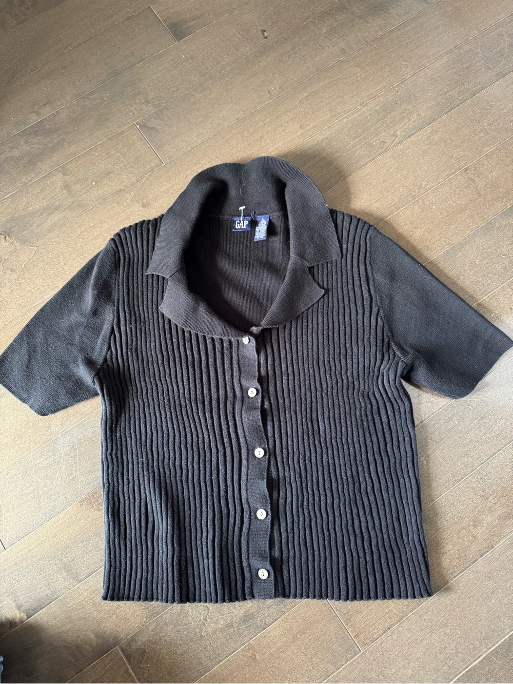 GAP Ribbed Short Sleeve Cardigan sweater Size L